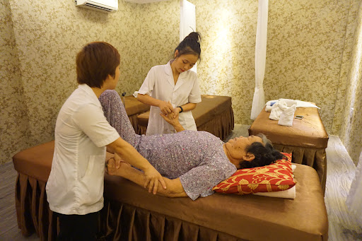 Massage Trị Liệu Căng Cơ – ROOMASA - Spa Massage tại Biên Hòa, Đồng Nai