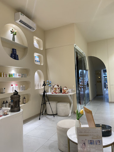 BEE BEAUTY & SPA | SPA QUẬN 5 | LẤY NHÂN MỤN QUẬN 5 | GỘI ĐẦU DƯỠNG SINH QUẬN 5 - Spa Massage tại Quận 5, TP HCM