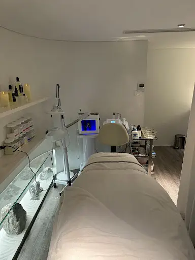 Nu Clinic - Spa Trị Mụn tại Tây Hồ, Hà Nội