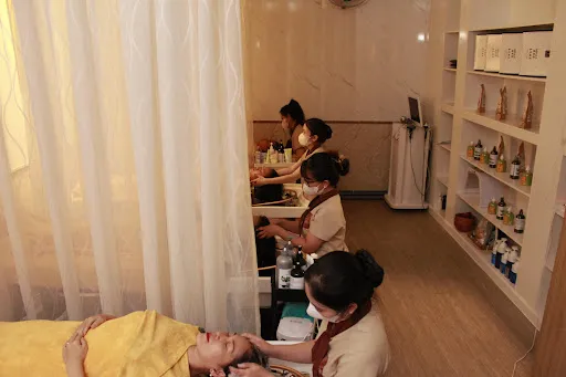 SPA VIỆT | MASSAGE CỔ VAI GÁY - FOOT & BODY MASSAGE - GỘI DƯỠNG SINH - Spa Triệt Lông tại Phú Nhuận, TP HCM