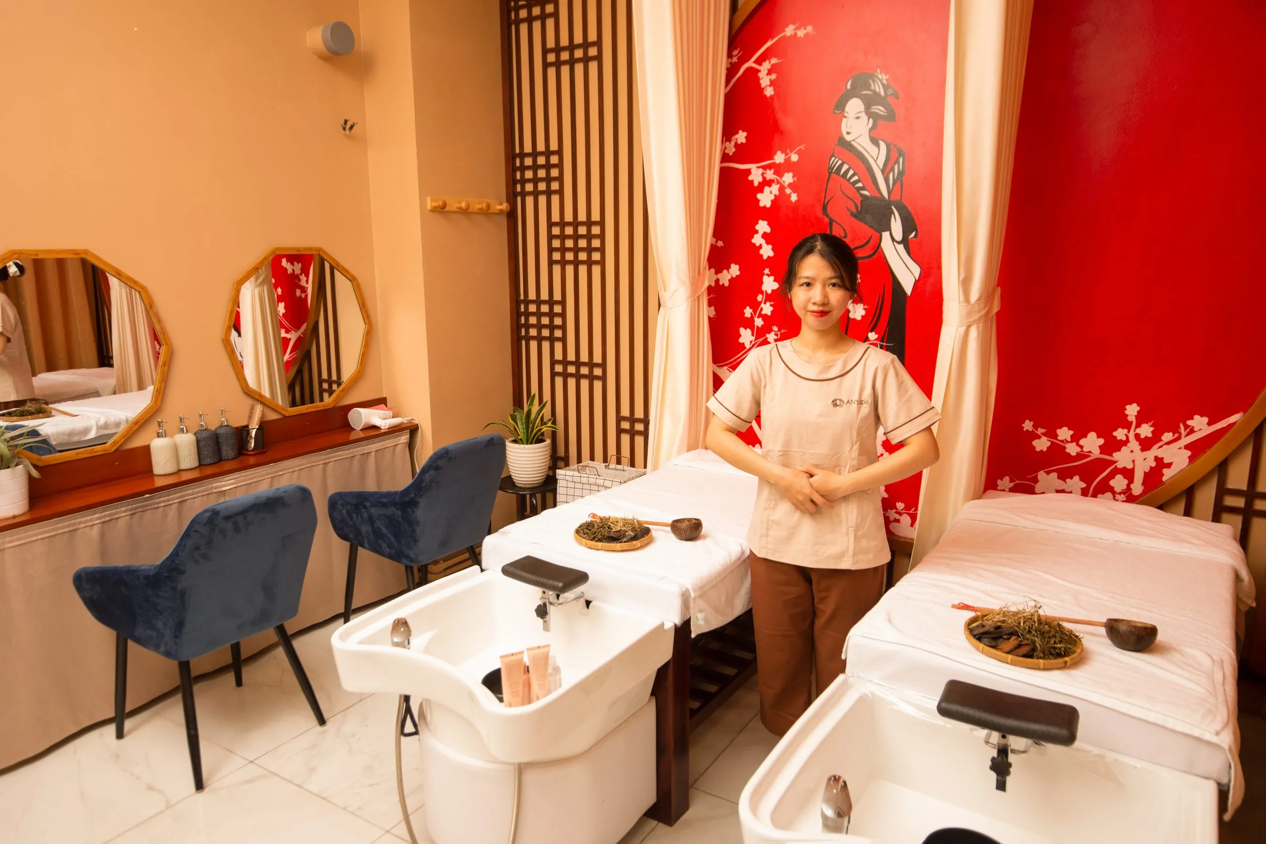 Khách hàng thư giãn tại AN's spa