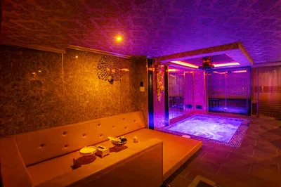 Dịch vụ thư giãn tại Dubai Luxury Q1