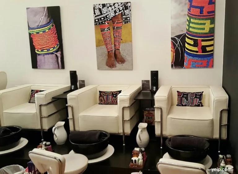 Không gian nội thất tại MOL BEAUTY