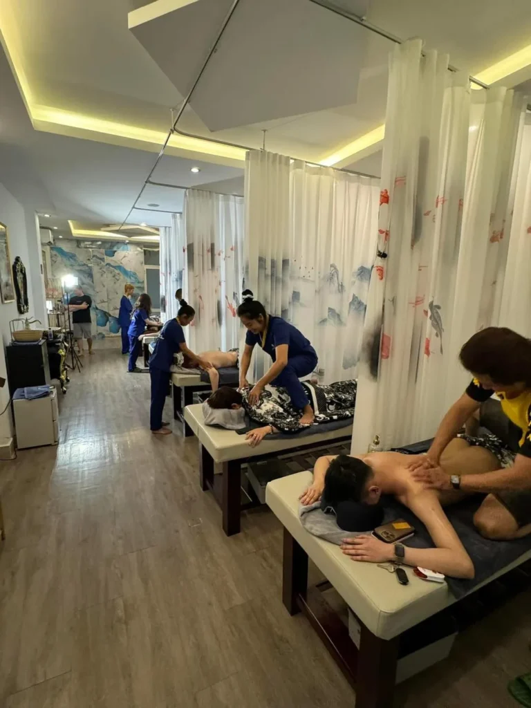 Không gian nội thất tại Kim Lan Lầu