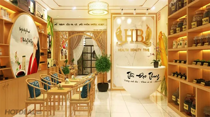 Khách hàng thư giãn tại HB SPA