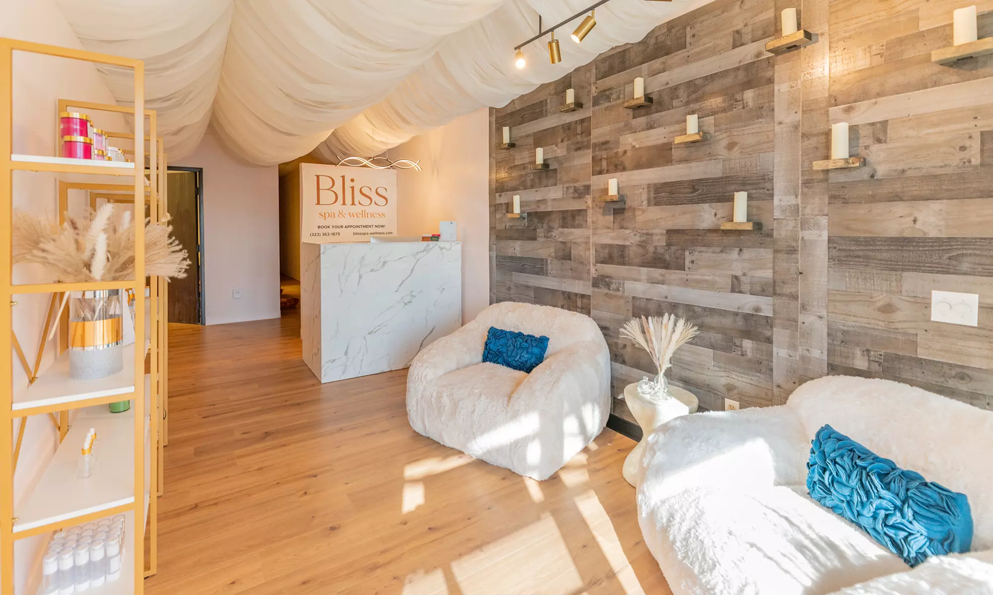 Khách hàng thư giãn tại Yoni Bliss Spa