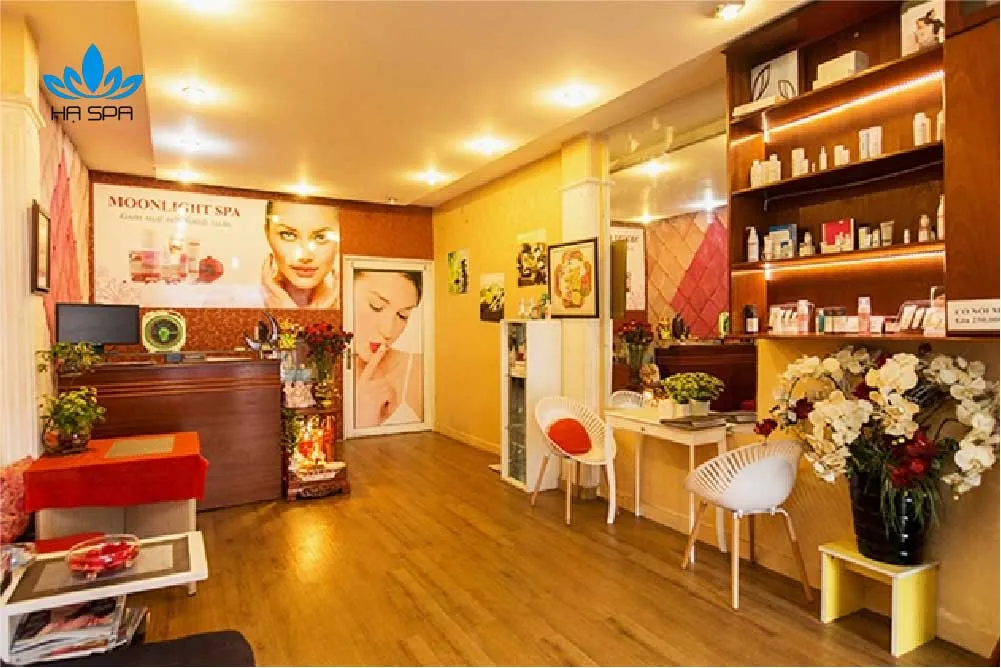 Khách hàng thư giãn tại LOVESKIN SPA