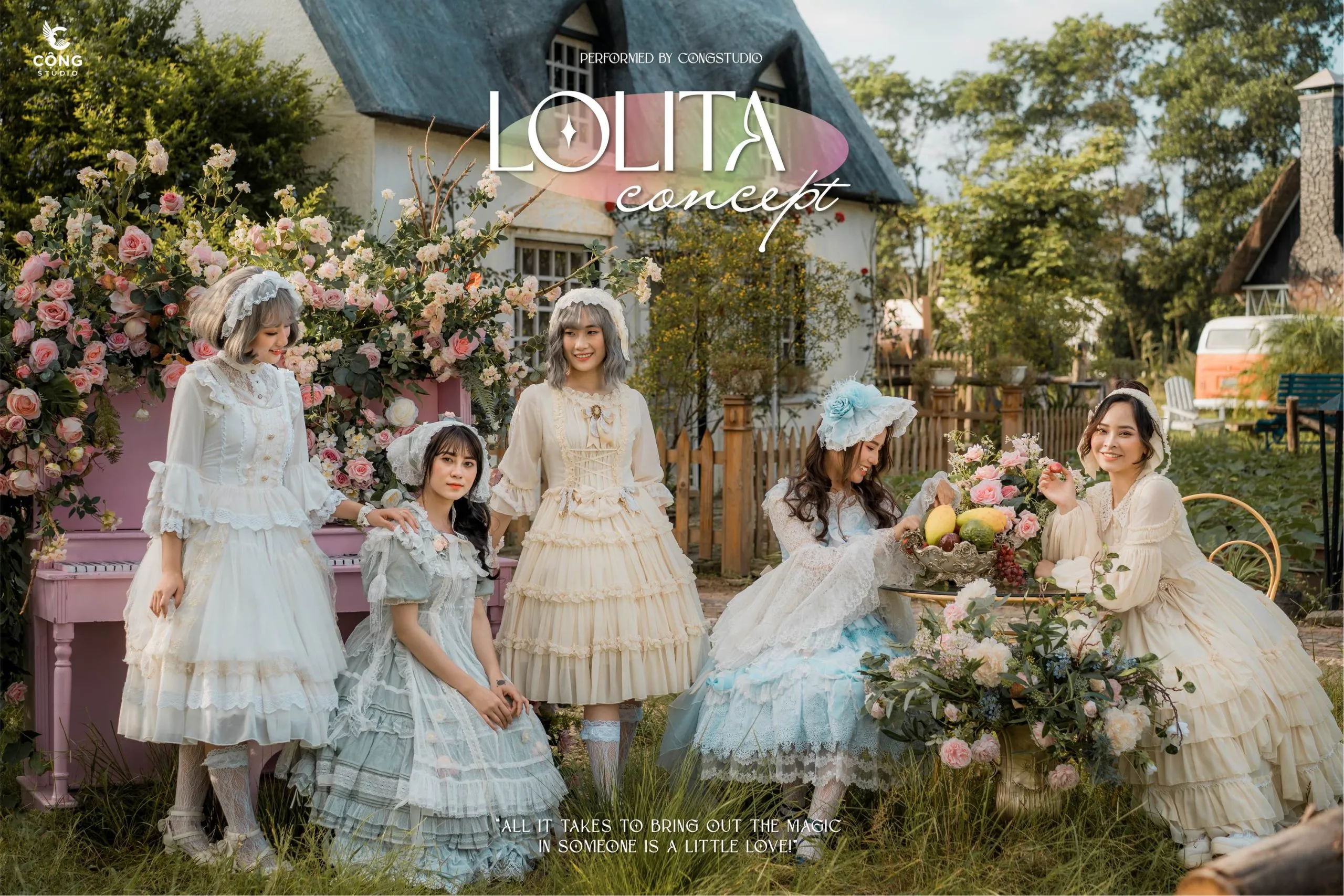 Khách hàng thư giãn tại LoLiTa