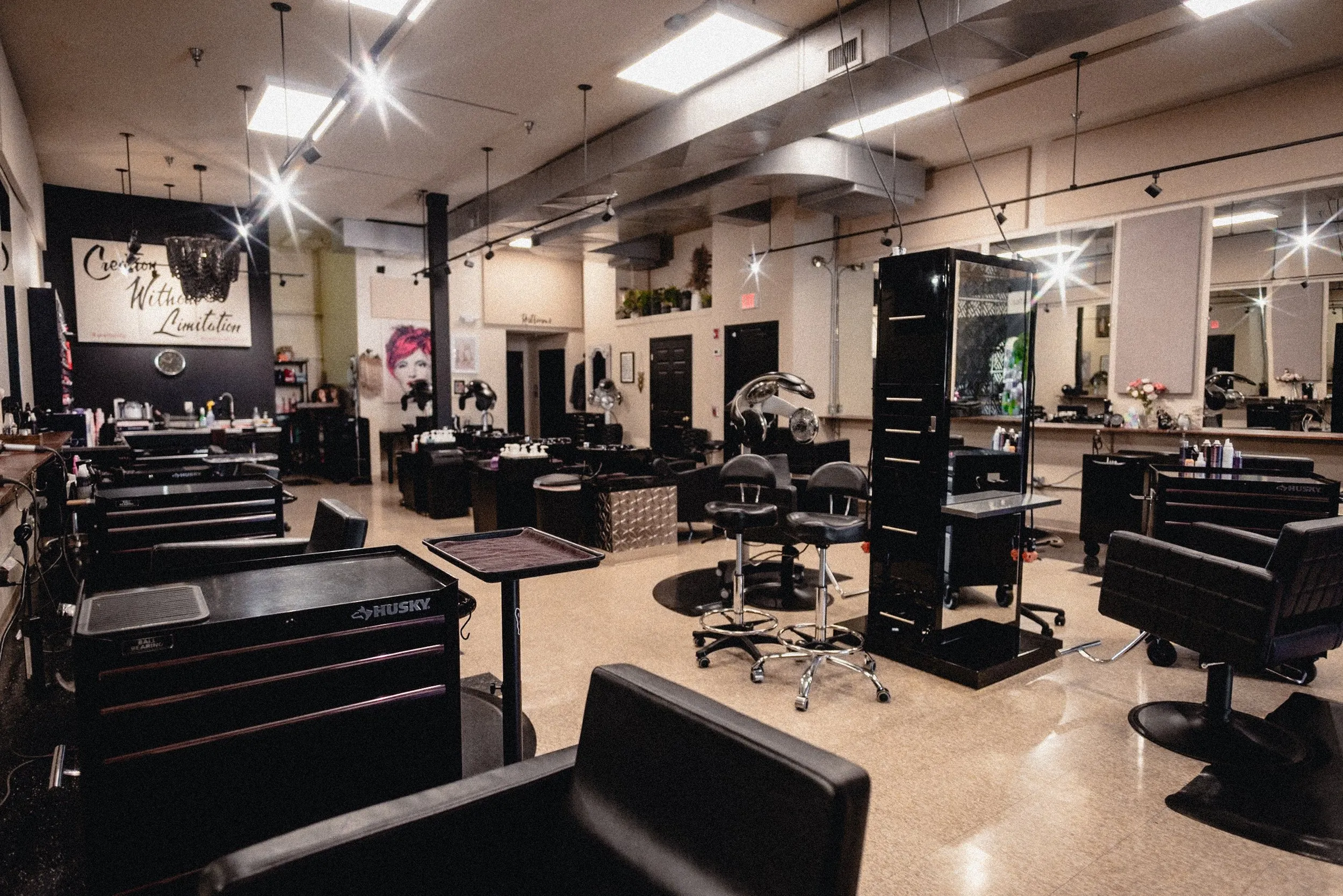 Khách hàng thư giãn tại CO PI BEAUTY