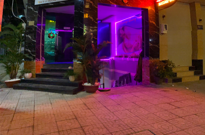 Dịch vụ làm đẹp tại Massage Quang Thư