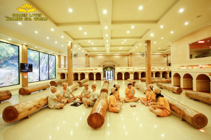 Không gian nội thất tại Golden Lotus Healing Spa Land