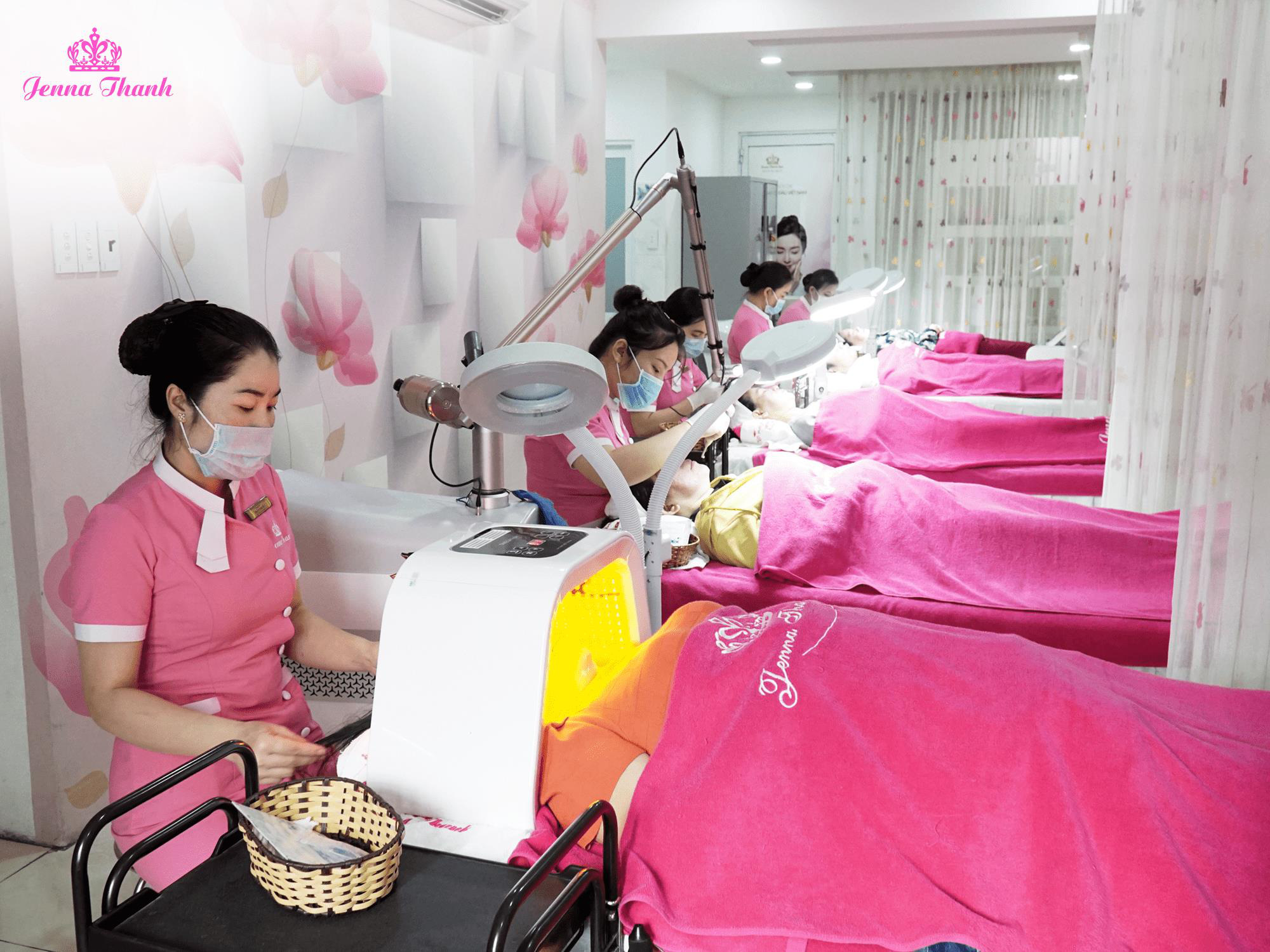 Dịch vụ làm đẹp tại Jenna Thanh Quận 10