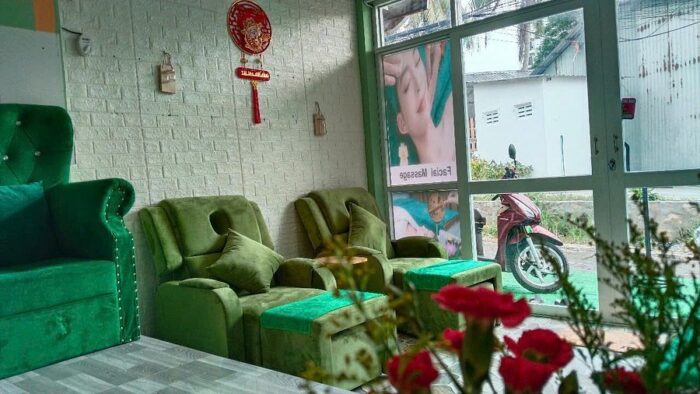 Khách hàng thư giãn tại Mộc Spa