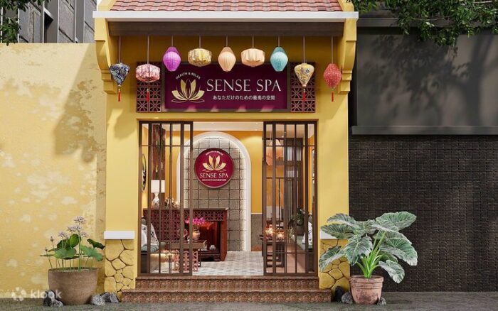 Khách hàng thư giãn tại SENSE SPA QUẬN 9