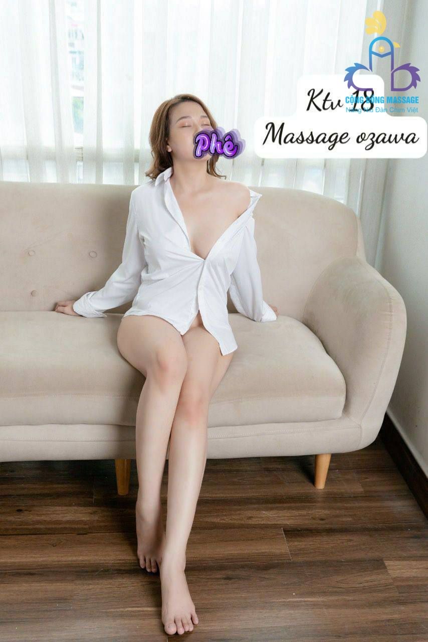 Khách hàng thư giãn tại Massage Nuru Ozawa Q10