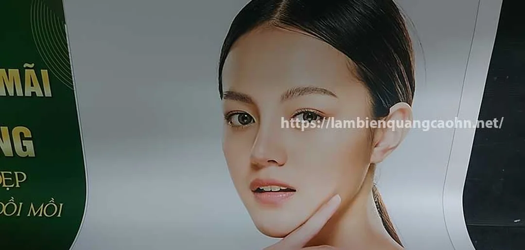 biển quảng cáo spa chăm sóc da phong cách trắng vàng thanh lịch