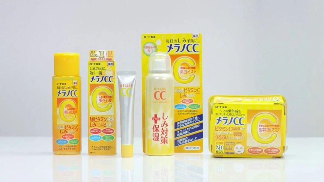 bộ chăm sóc da mặt CC Melano cho nhu cầu sáng da