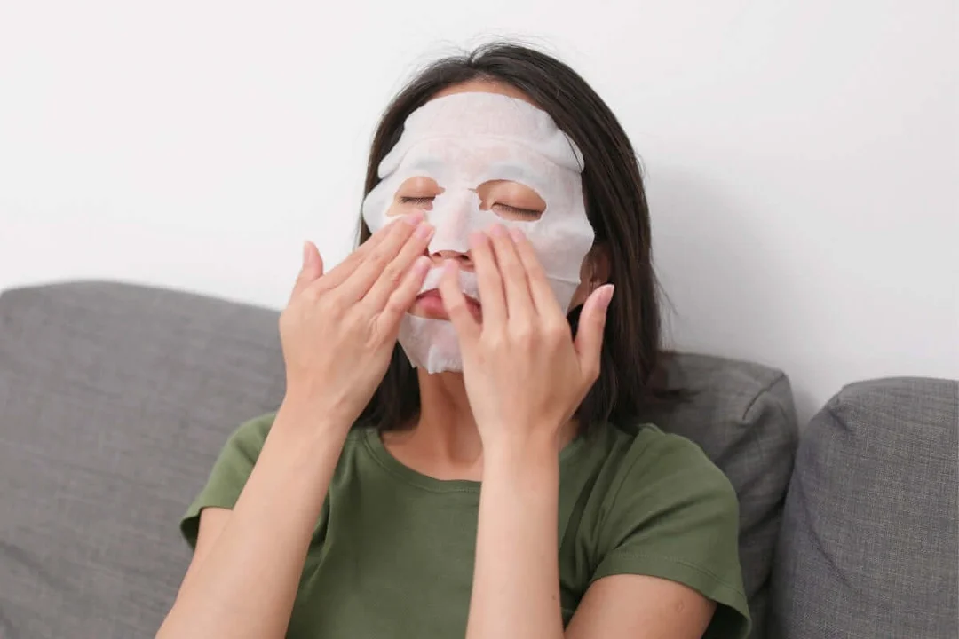 cách chăm sóc da khô bằng mặt nạ phục hồi và tư vấn chuyên gia