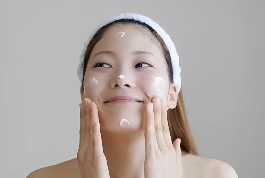 routine chăm sóc da cơ bản buổi sáng và tối