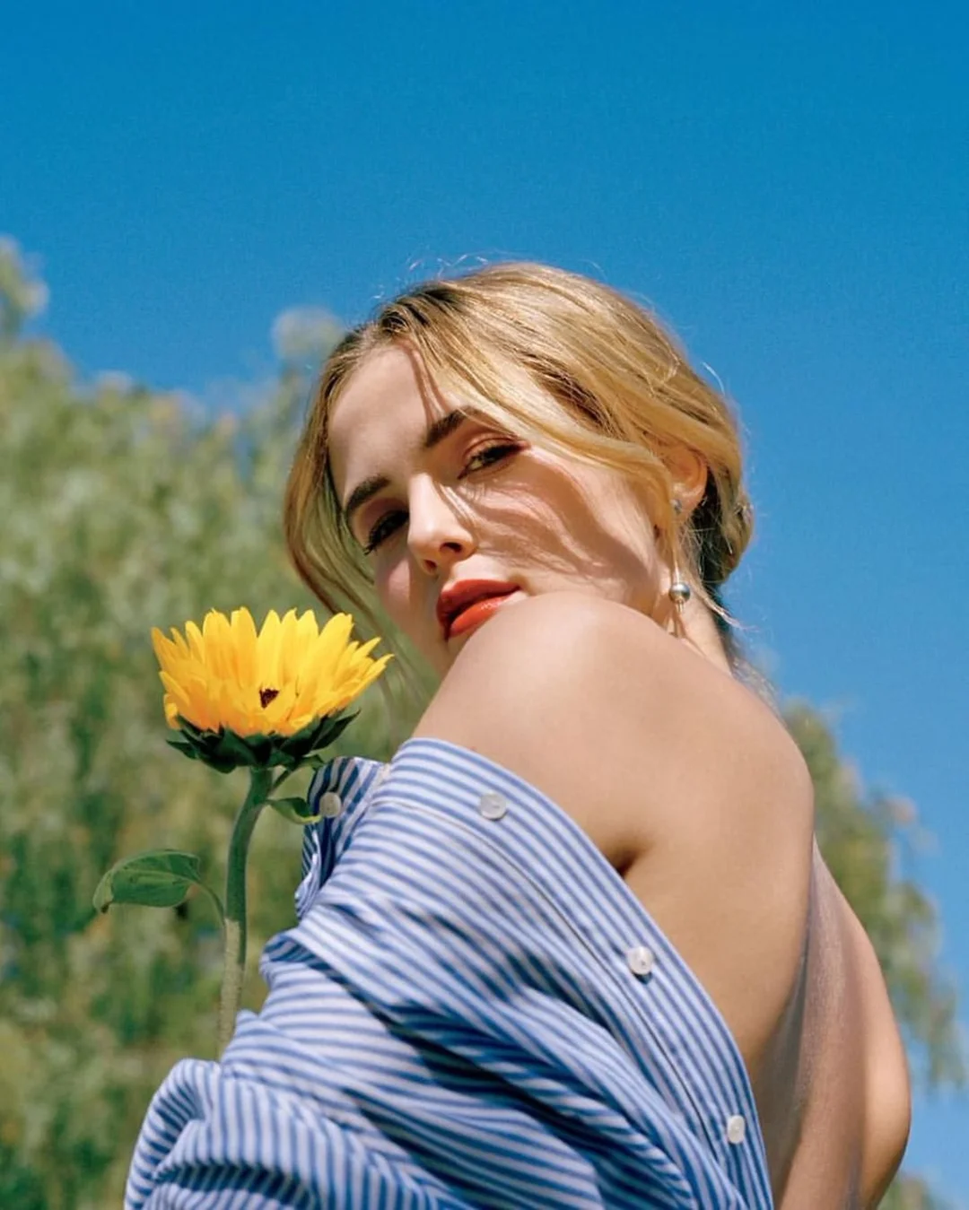 sản phẩm chăm sóc da tốt nhất dạng serum dưỡng ẩm và làm sáng da