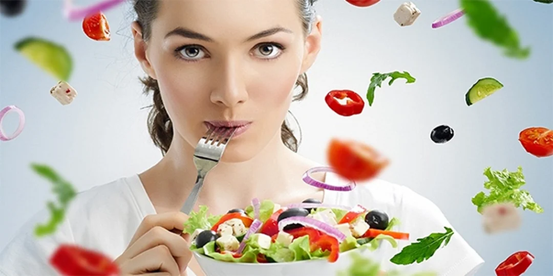 thói quen ảnh hưởng da dầu mụn